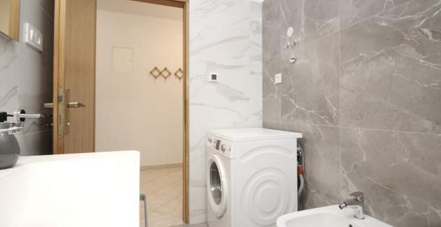 Apartman Lucijana br. 1 – s balkonom, 150 m od plaže