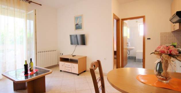 Appartamento Lucijana n. 3 – con balcone, a 150 m dalla spiaggia