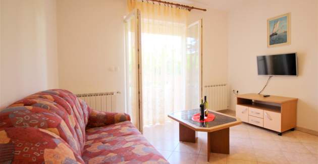 Appartamento Lucijana n. 3 – con balcone, a 150 m dalla spiaggia