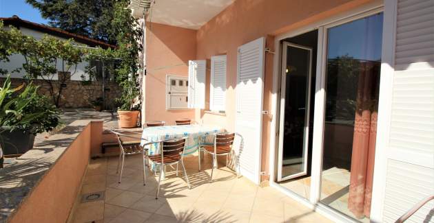 Apartman Lucijana br. 9 – s balkonom, 150 m od plaže