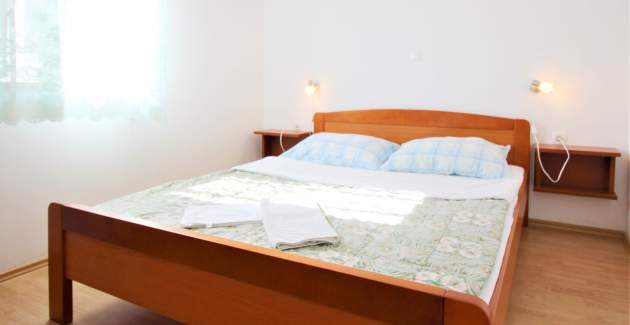 Apartman Lucijana br. 9 – s balkonom, 150 m od plaže