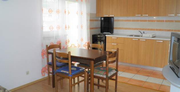Appartamento classico Miljenka n. 5 - con balcone e parcheggio