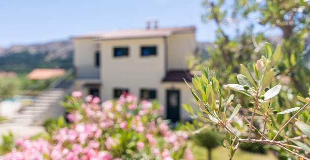 Appartamento Garden n. 1 – con piscina