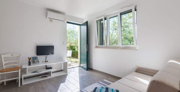 Appartamento Garden n. 2 – con piscina