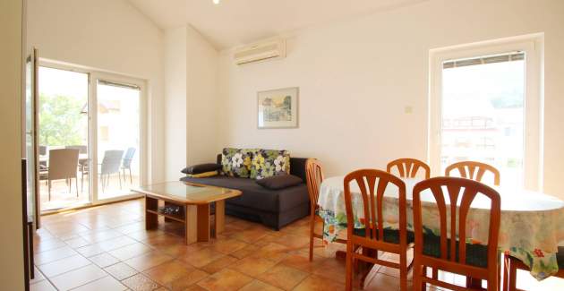 Appartamento Pintar Beach – con Vista sul Mare, vicino alla Spiaggia