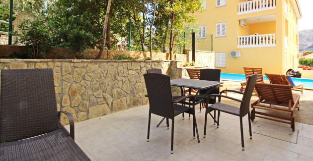 Monolocale Gorica 2 n. 13 – con piscina, livello interrato