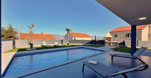 Villa Kockar con piscina