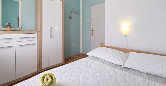 Apartment Zic Vesna – 350 m from the Beach