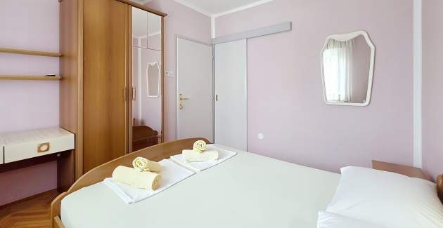 Apartment Zic Vesna – 350 m from the Beach