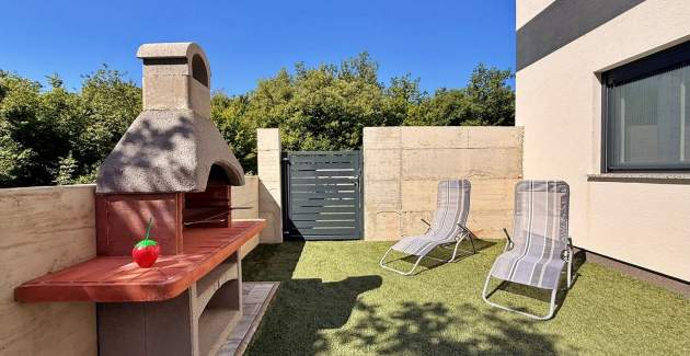 Apartment Lavanda Verde 2 — mit Pool