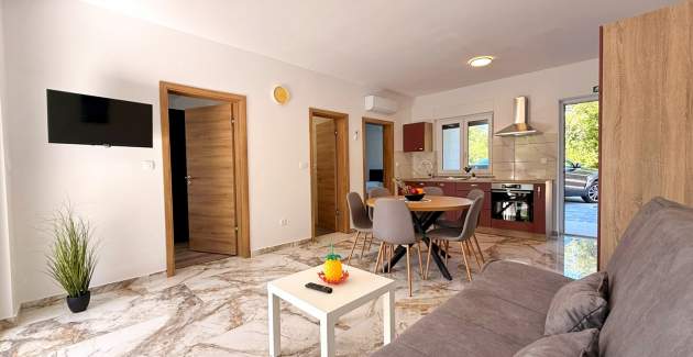 Apartment Lavanda Verde 2 — mit Pool