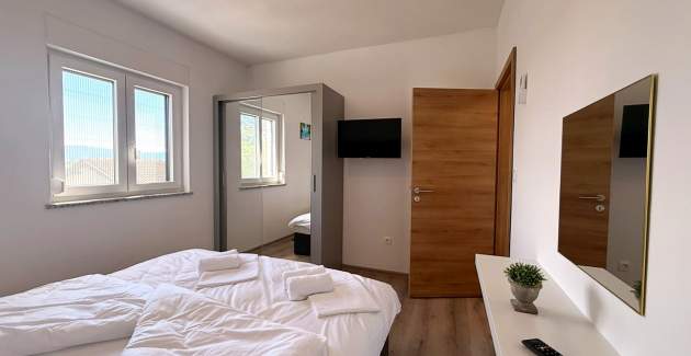 Apartment Lavanda Verde 3 — mit Pool