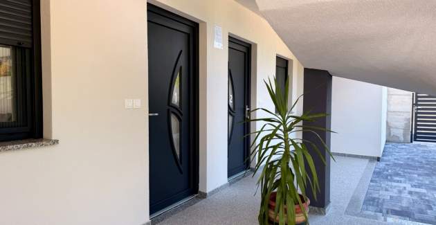 Apartment Lavanda Verde 5 — mit Pool
