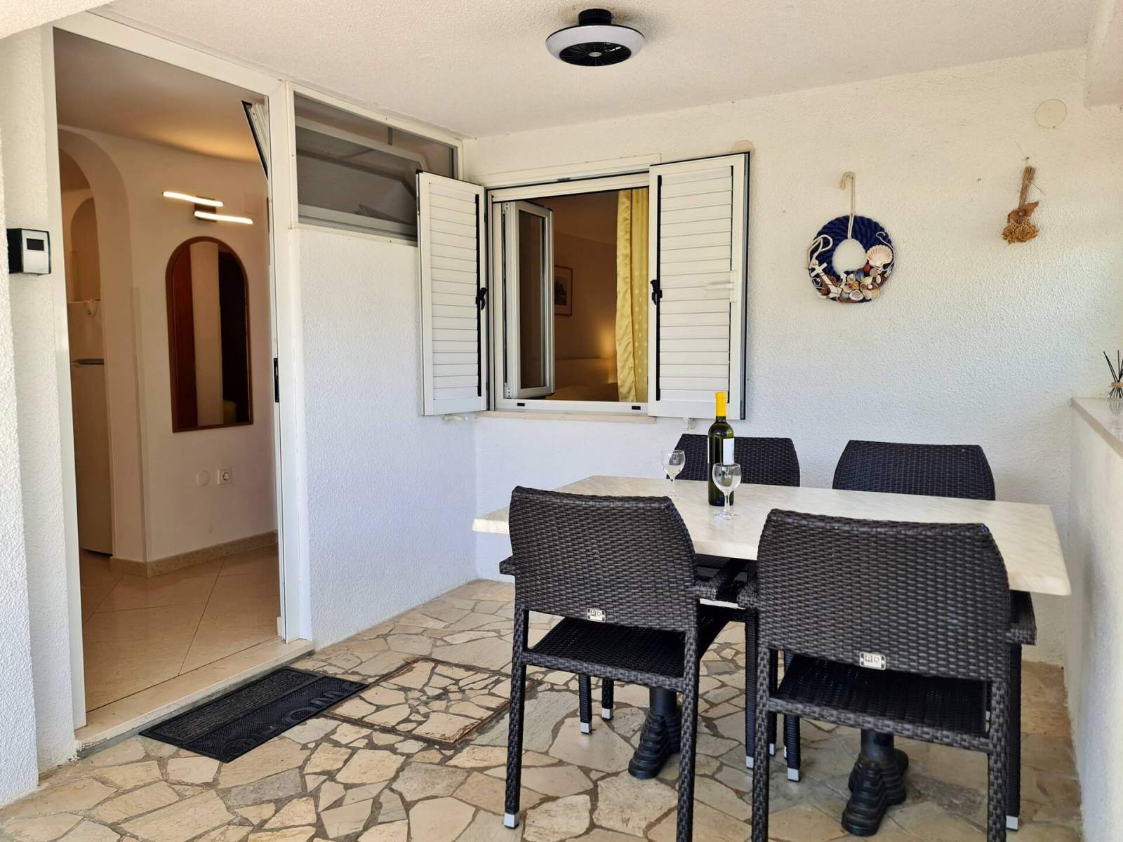 Apartman Beaković – 40 m od mora