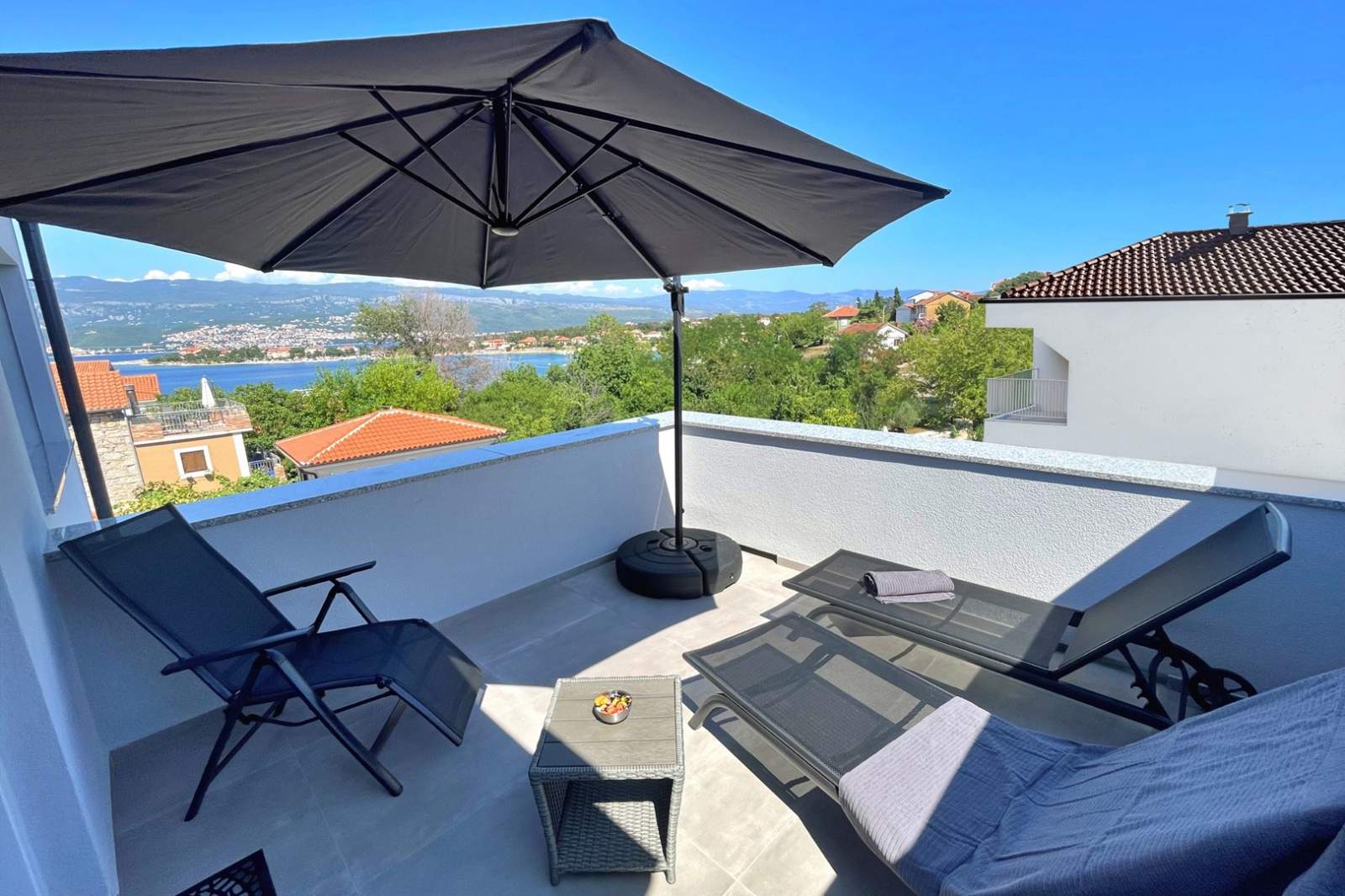 Luksuzni apartman Bonum 1 –  Pogled more i balkon