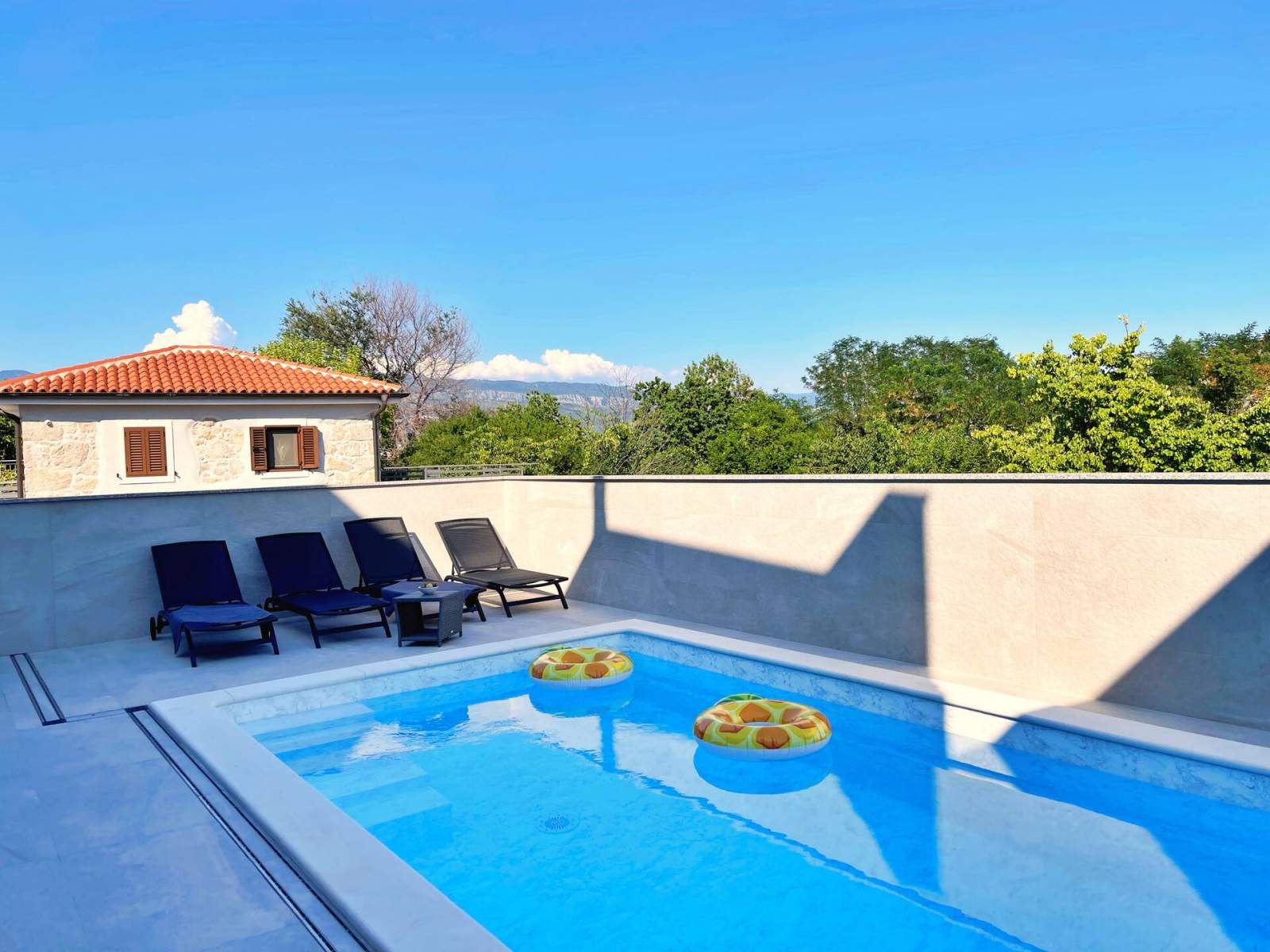 Appartamento di lusso Bonum 3 – piscina privata