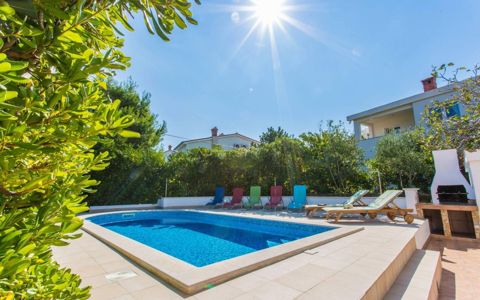 Apartman Željko A4 s bazenom i terasom