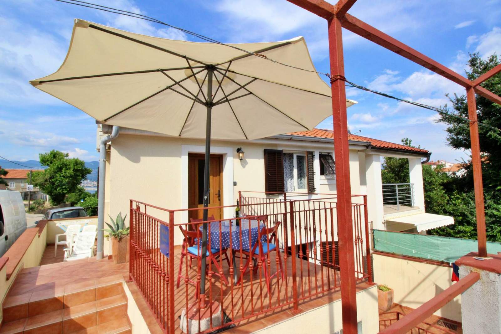 Appartamento Bujas – 160 m dal mare e spiaggia