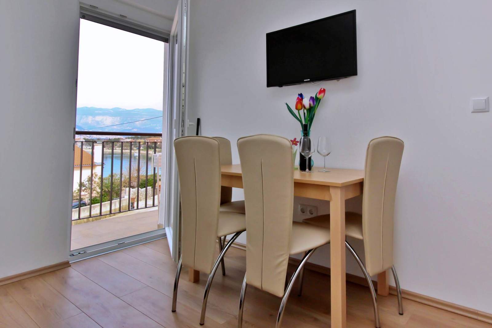 Appartamento Ivo 1 – Vista mare e balcone