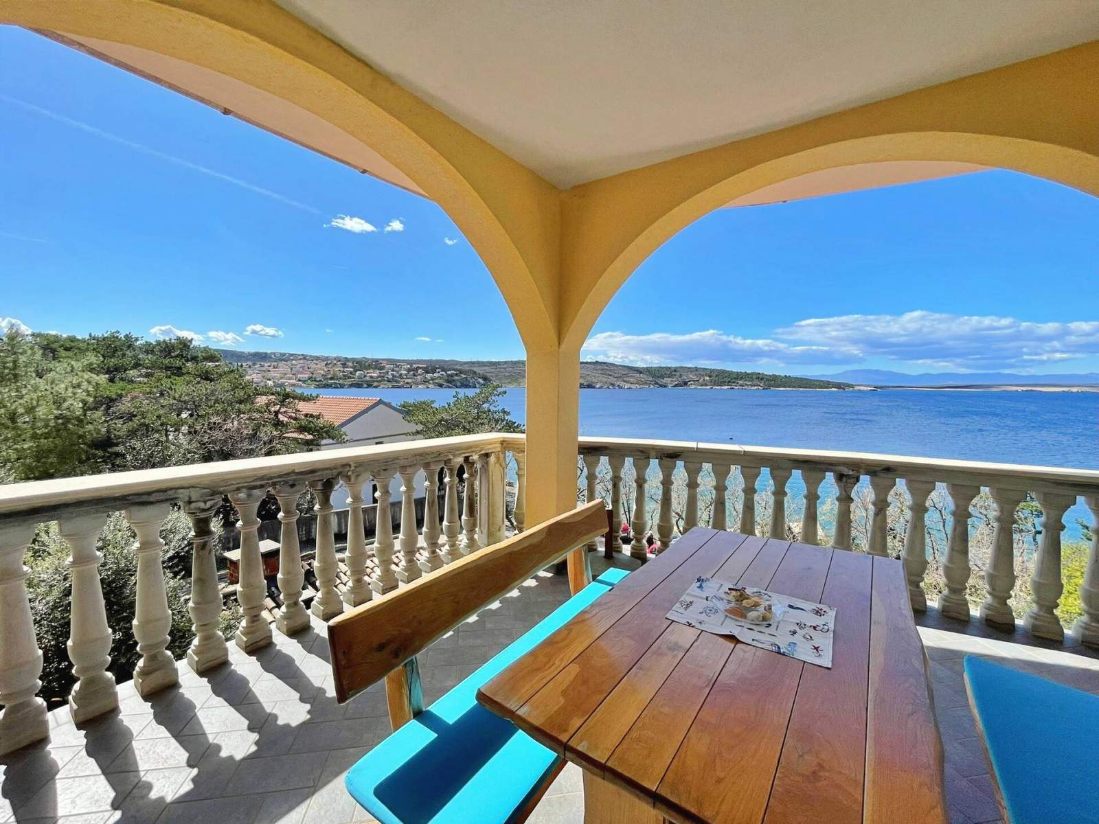 Appartamento Neptun 1 – Vista mare, 20 m dal mare
