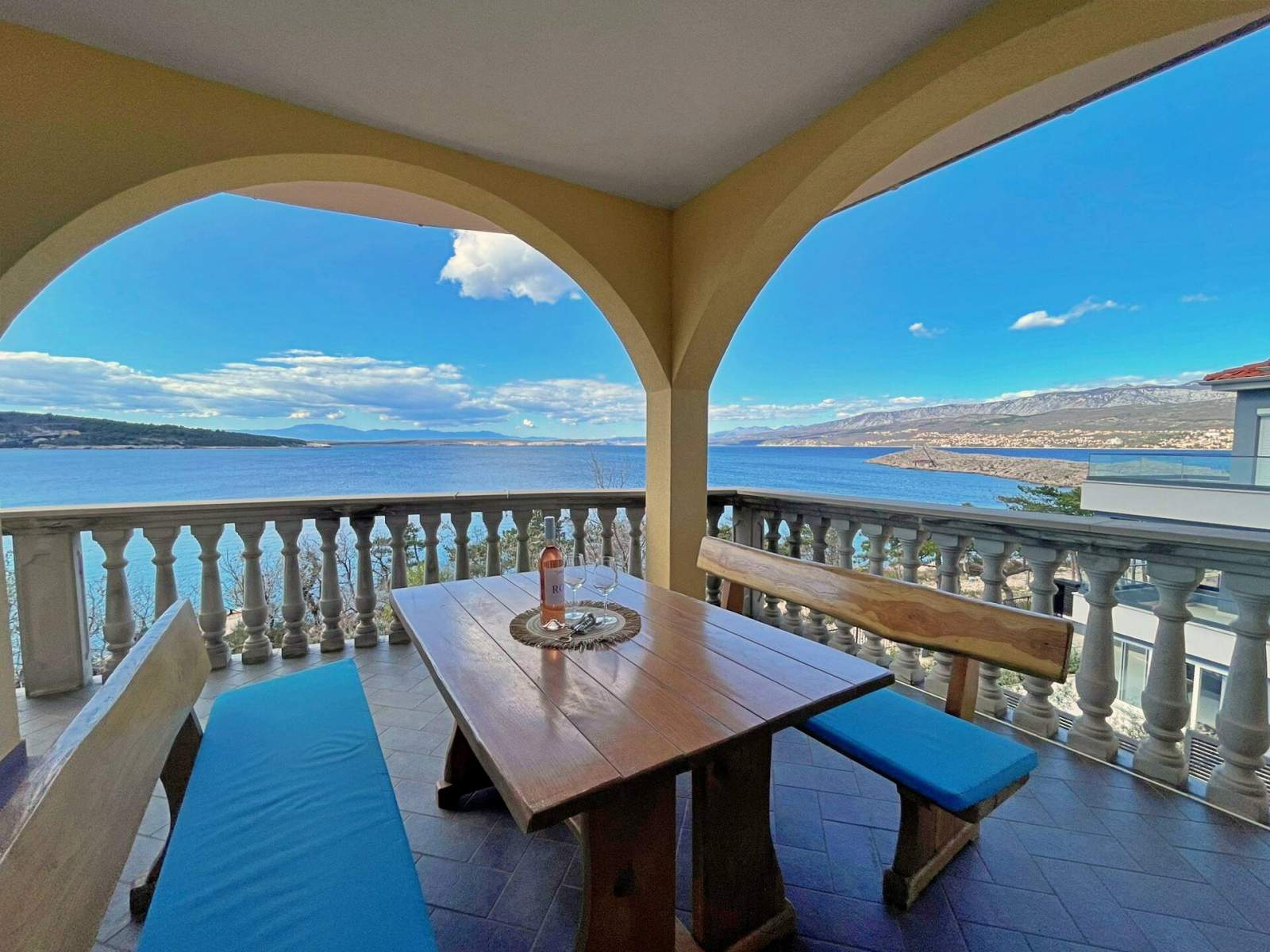 Appartamento Neptun 2 – Vista mare, 20 m dal mare