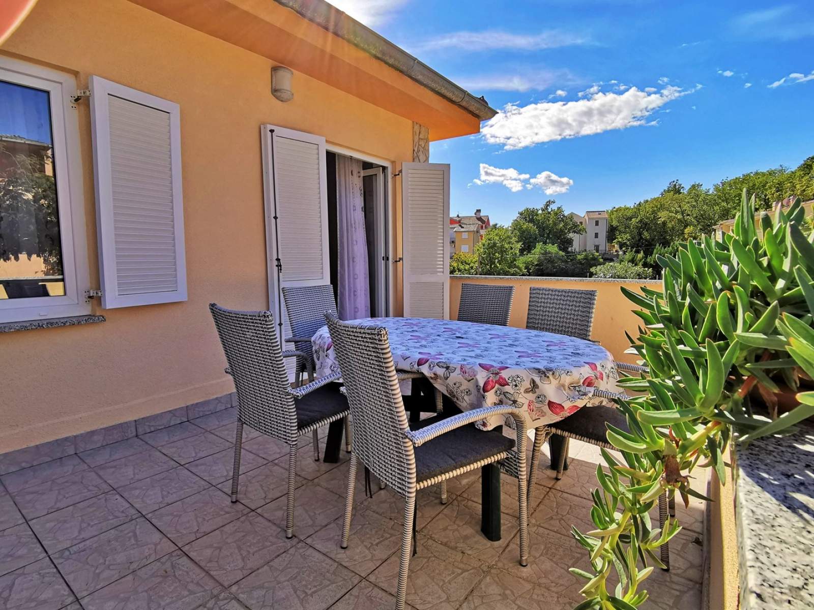 Appartamento Nevenka 3 – Vista mare, 70 m dal mare