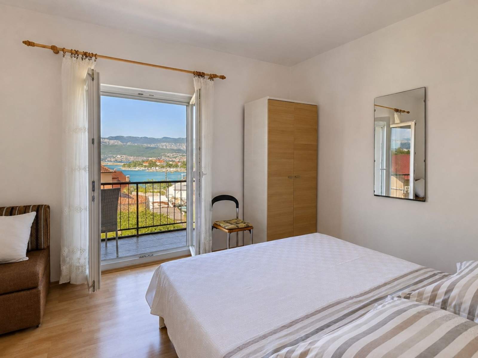 Apartment Nevenka P. – Sea View, 130 m from Sea