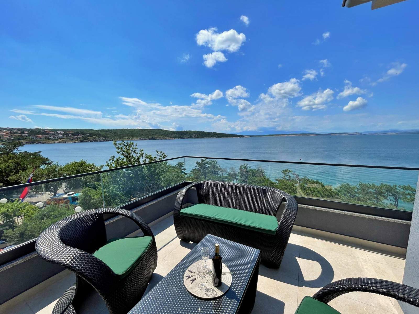 Apartman Punta Šilo A9 – bazen i pogled more