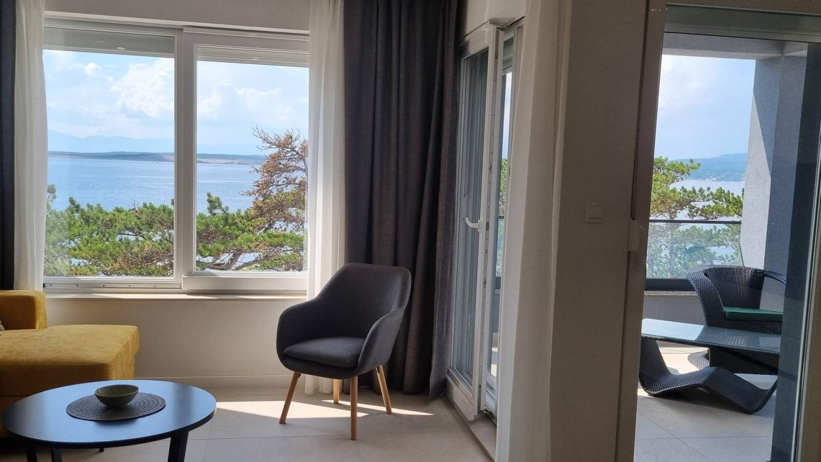 Apartman Punta Šilo A5 – bazen i pogled more