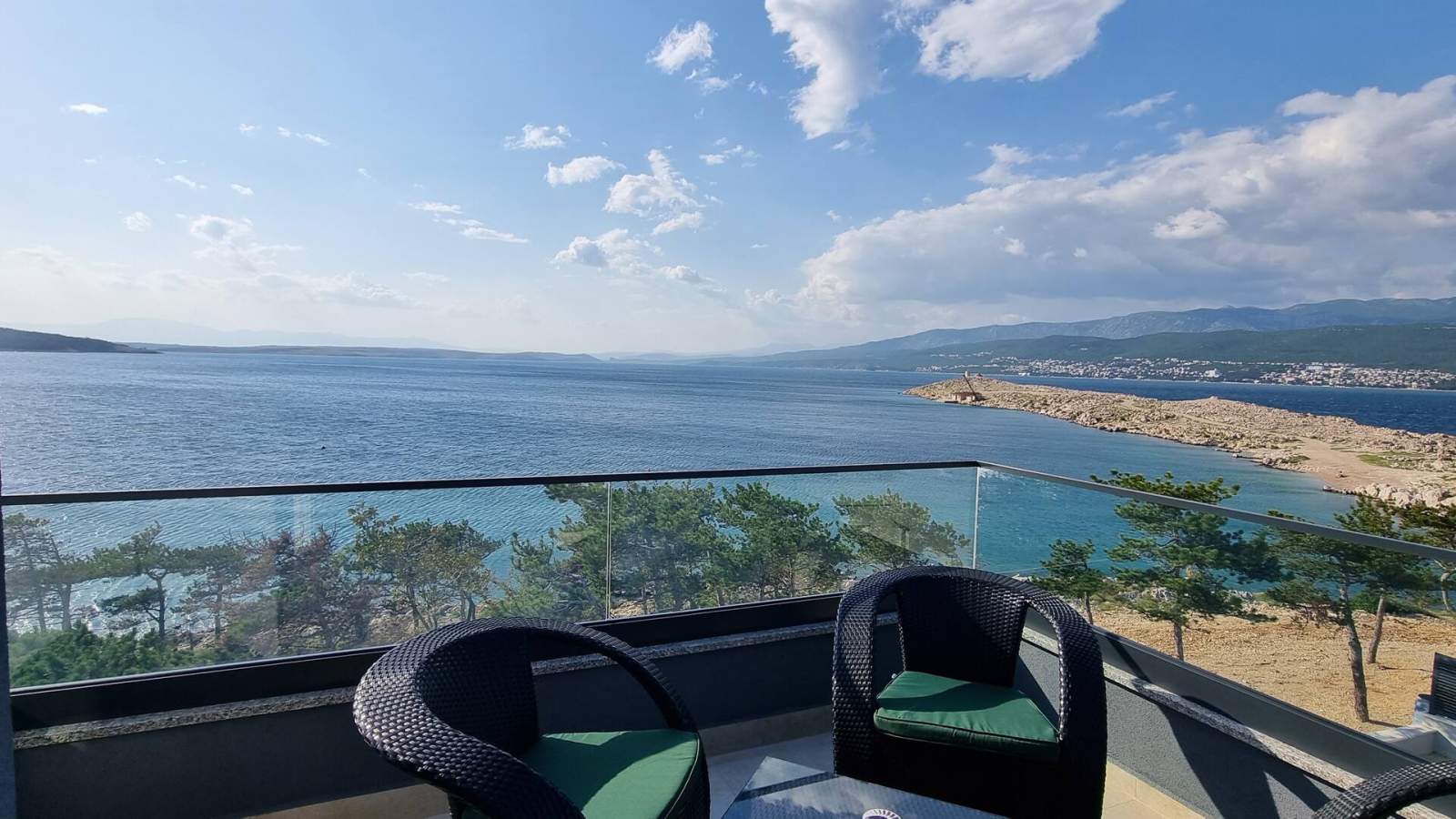 Appartamento Punta Silo A8 – piscina e vista mare