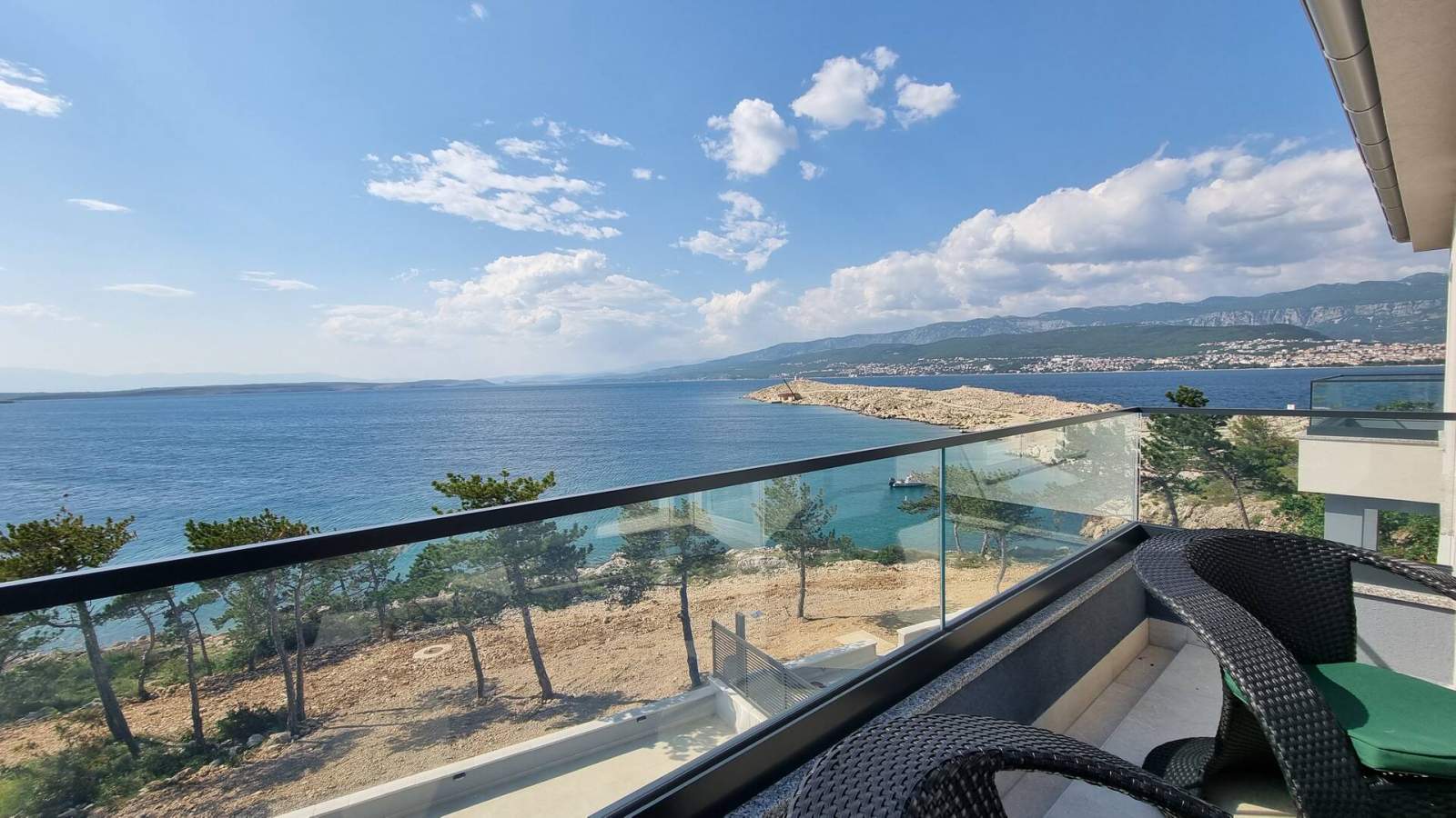 Appartamento Punta Silo B8 – piscina e vista mare