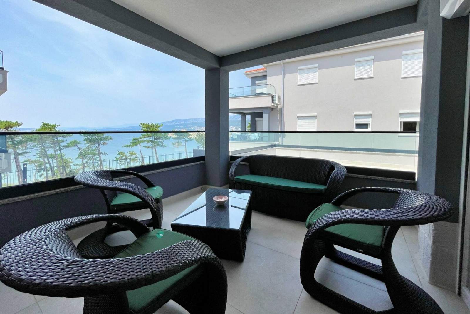 Apartman Punta Šilo A7 – bazen i pogled more