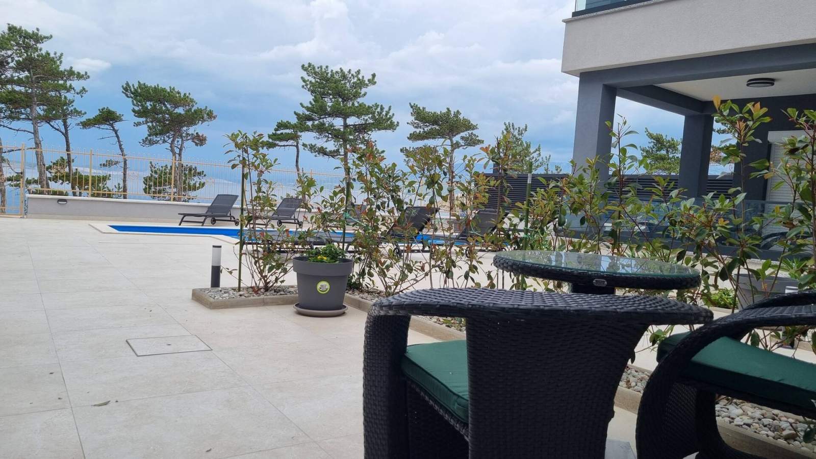Monolocale Punta Silo A4 – Piscina e vista mare
