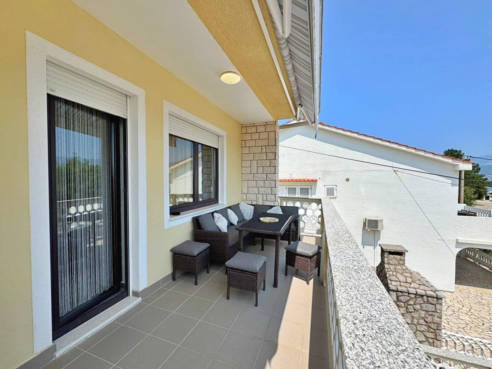 Appartamento Rozi – vista mare e balcone