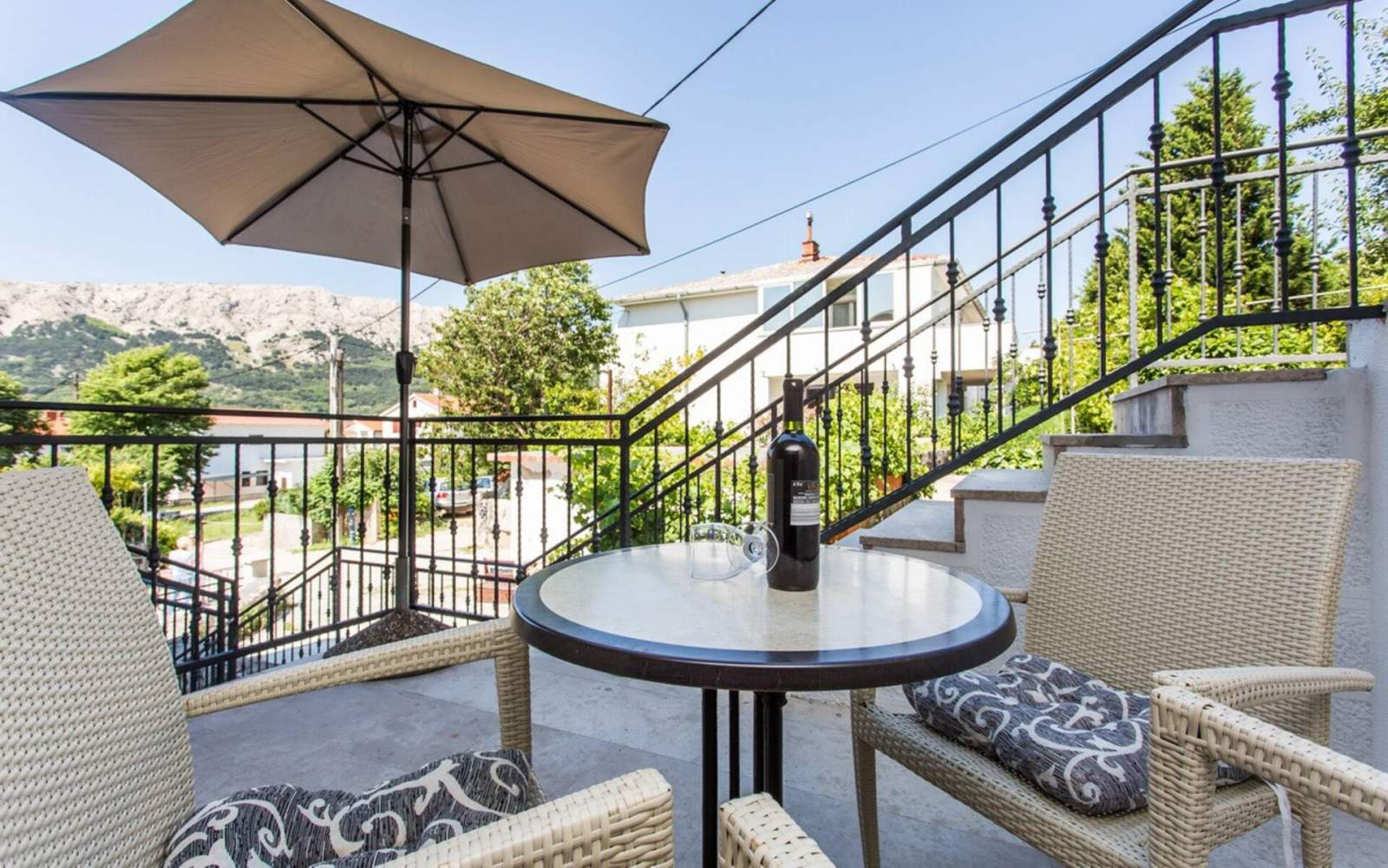 Appartamento monolocale Berisha 1 n.1 – con balcone