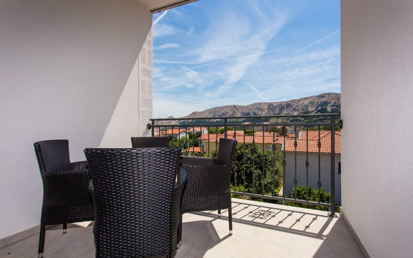 Appartamento moderno Berisha 1 n.5 – con balcone