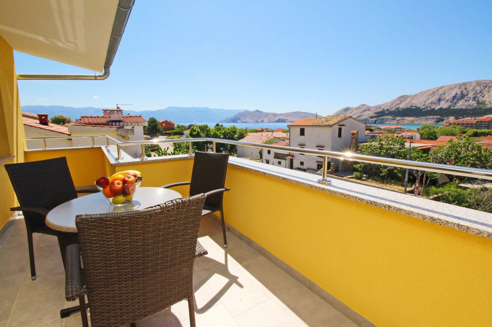 Appartamento Affascinante Brnić n.7 - con balcone e vista mare