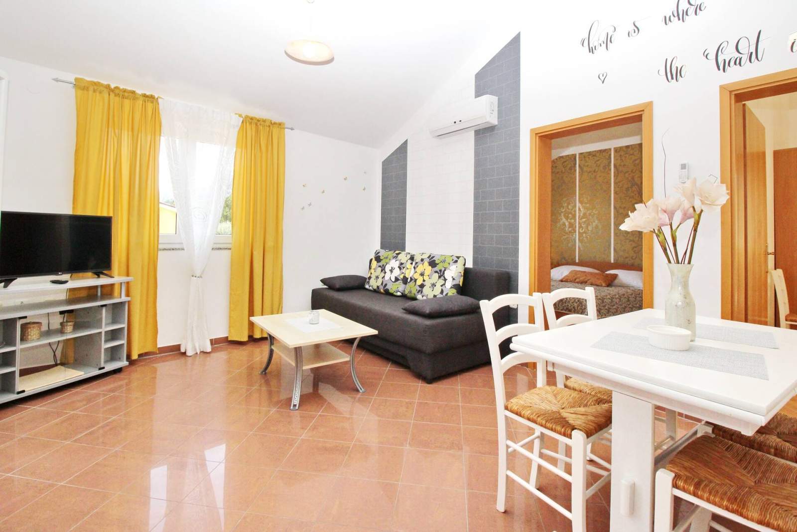 Appartamento Brnic Nar. brdo - con balcone, a 350 m dalla spiaggia
