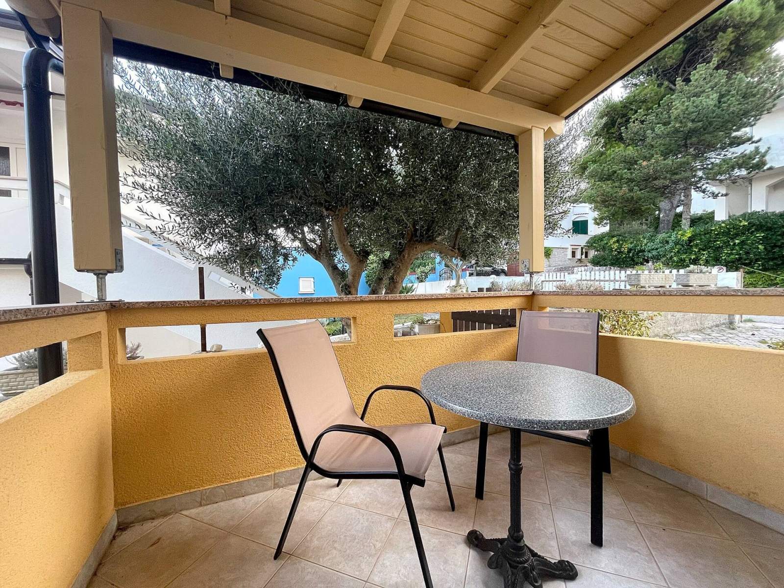 Capic Z3 - appartamento con balcone e posto auto, a 300 m dalla spiaggia