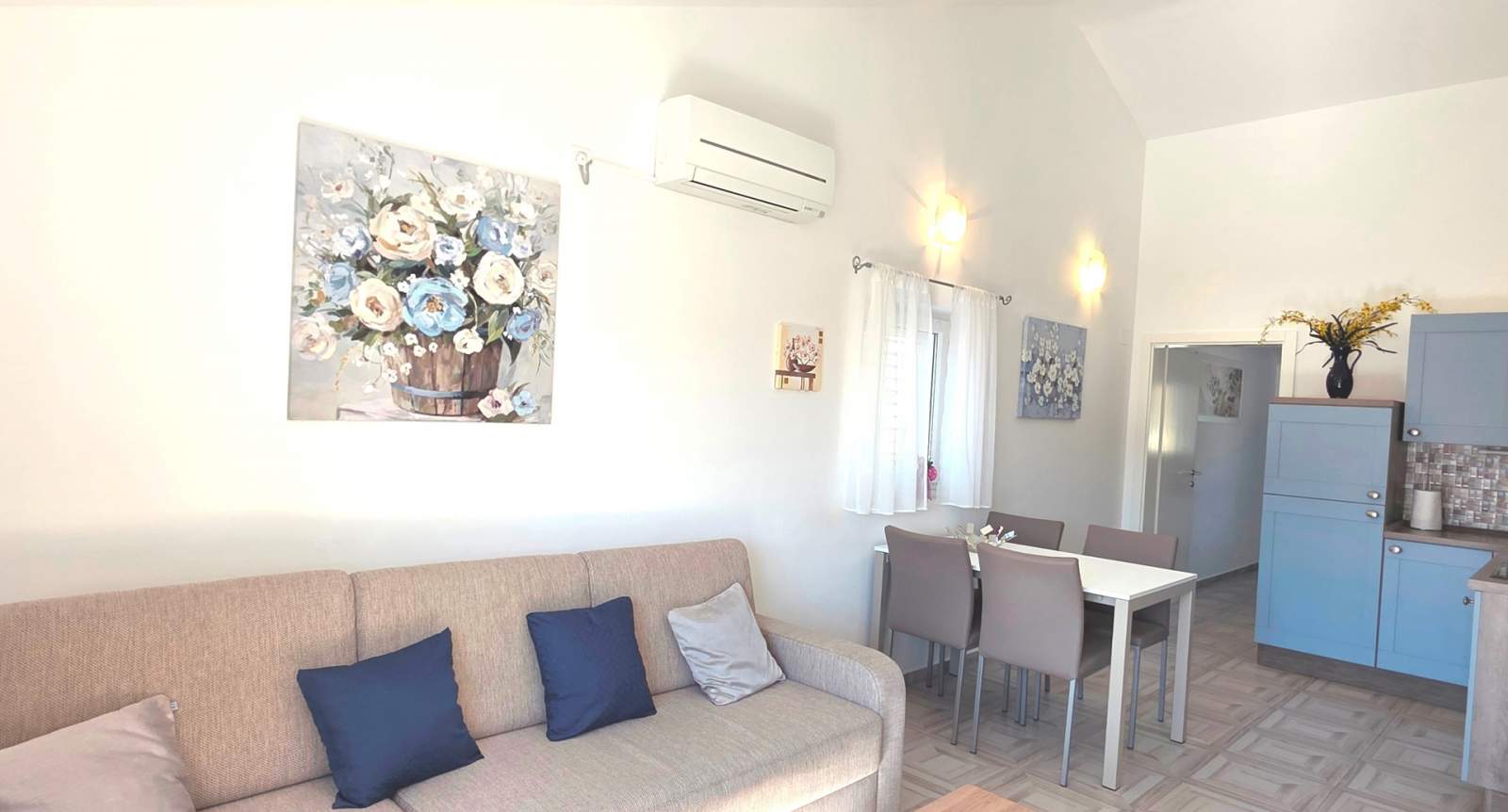 Appartamento Cugalj – con Balcone, al 2. Piano, a 300 m dalla Spiaggia