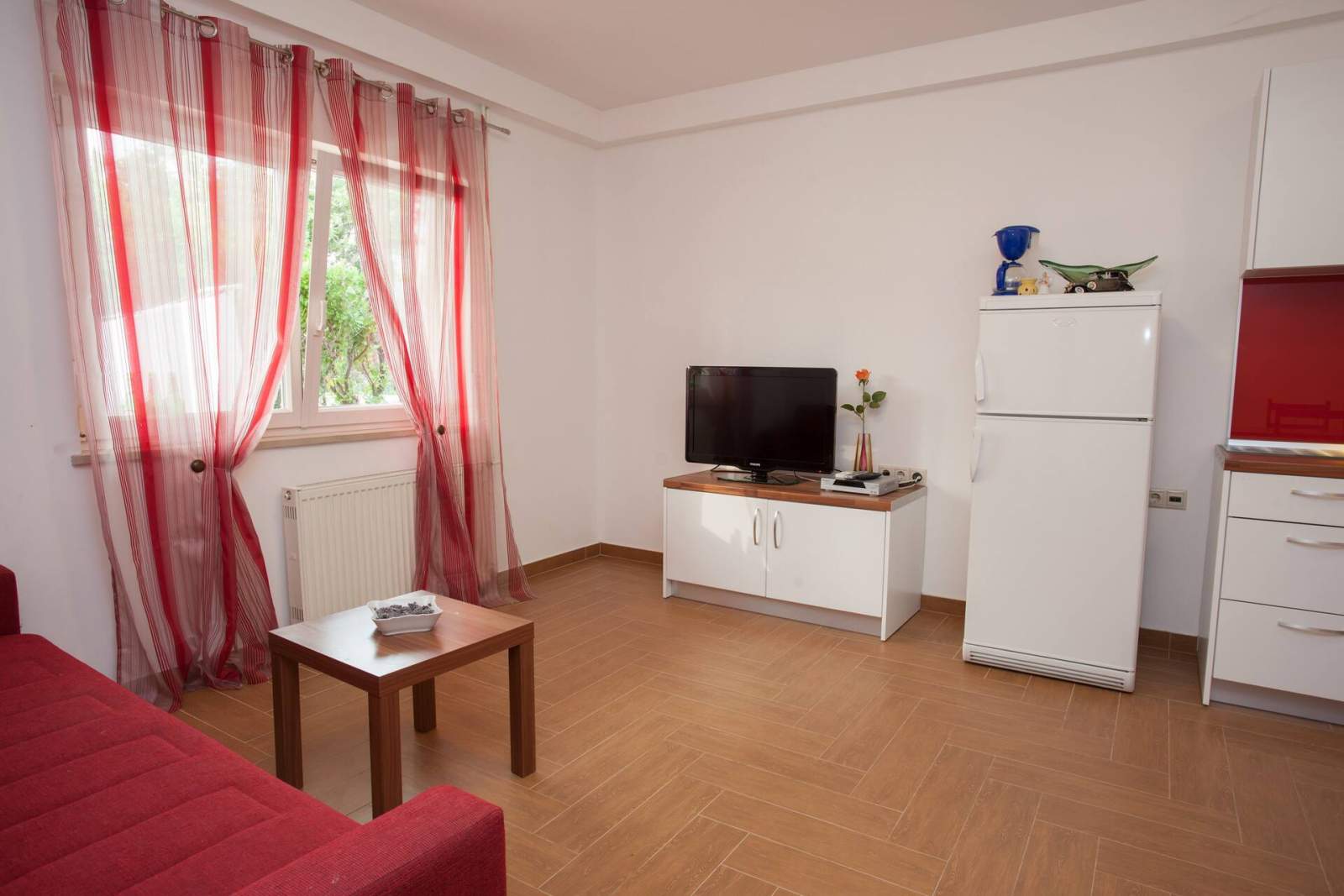 Appartamento Dekanic D. – al piano terra, con terrazza