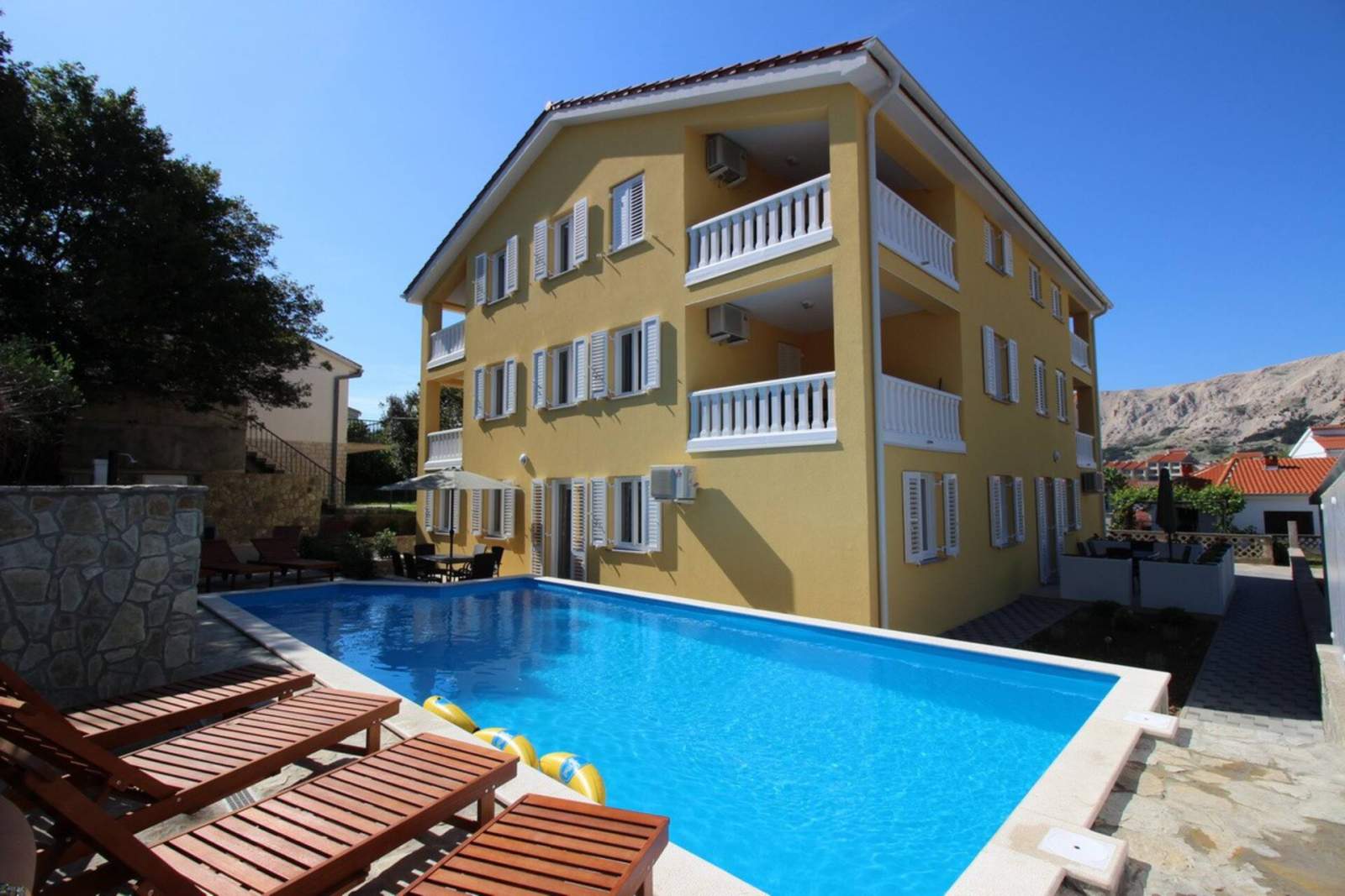 Appartamento Gorica 1 n.5 – con Piscina, a 200 m dalla Spiaggia