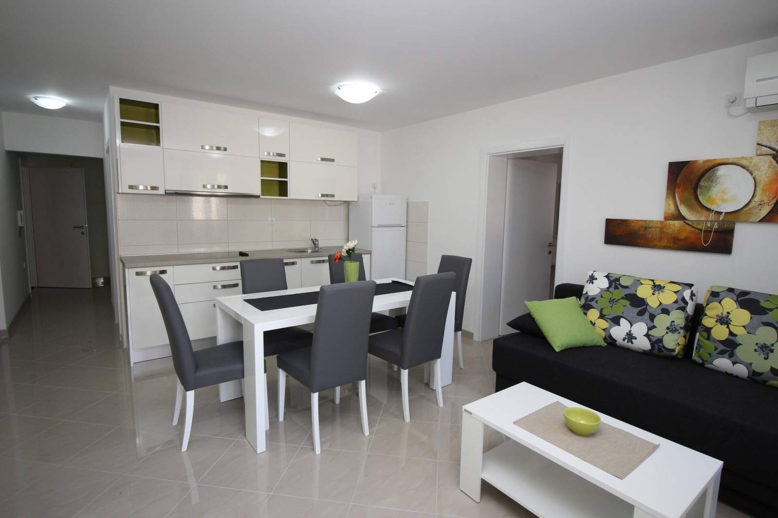 Appartamento Gorica 1 n.2 – con piscina, a 200 m dalla spiaggia