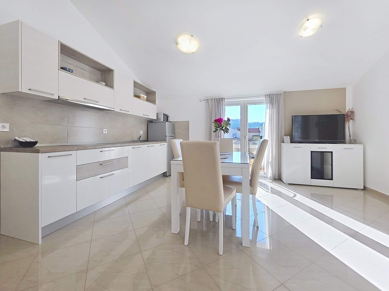 Apartment Gorica 2 Nr.8 – mit Balkon und Pool