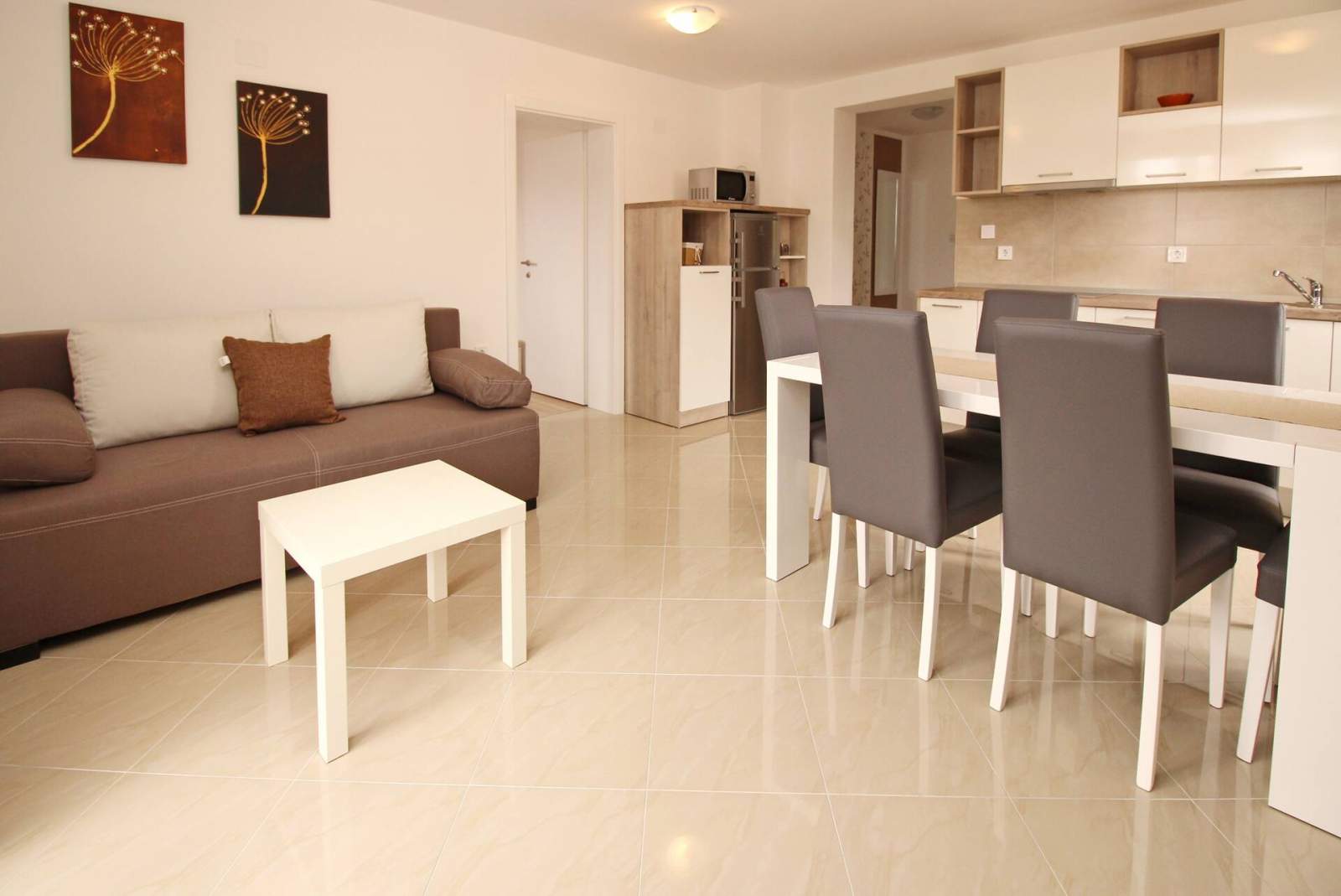Apartman Gorica 2 br.4 – s balkonom i bazenom