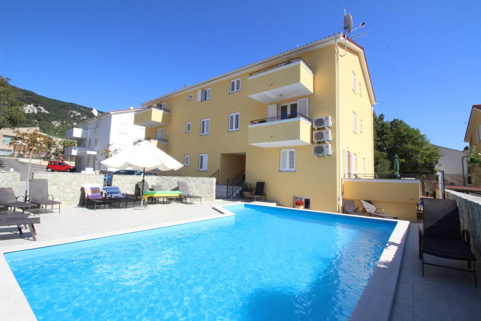 Apartman Gorica 2 br.7 – s balkonom i bazenom