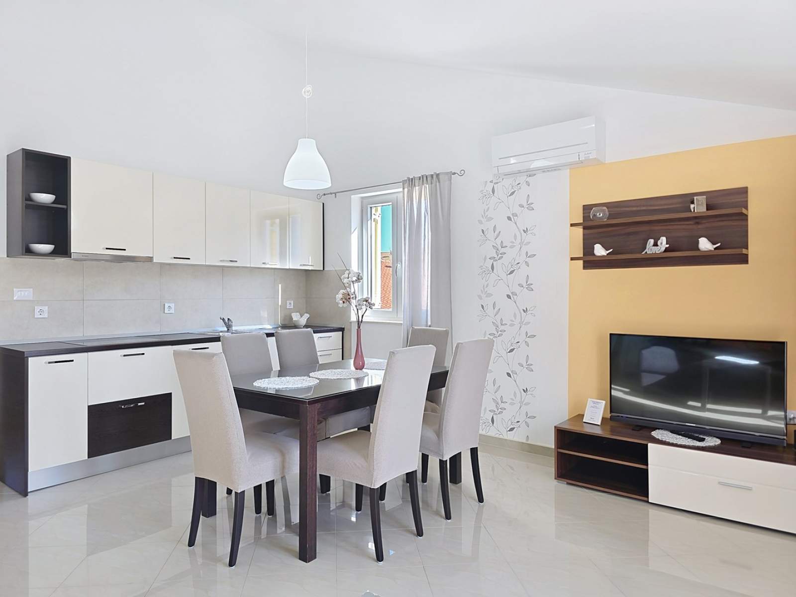 Apartment Gorica 2 Nr.7 – mit Balkon und Pool