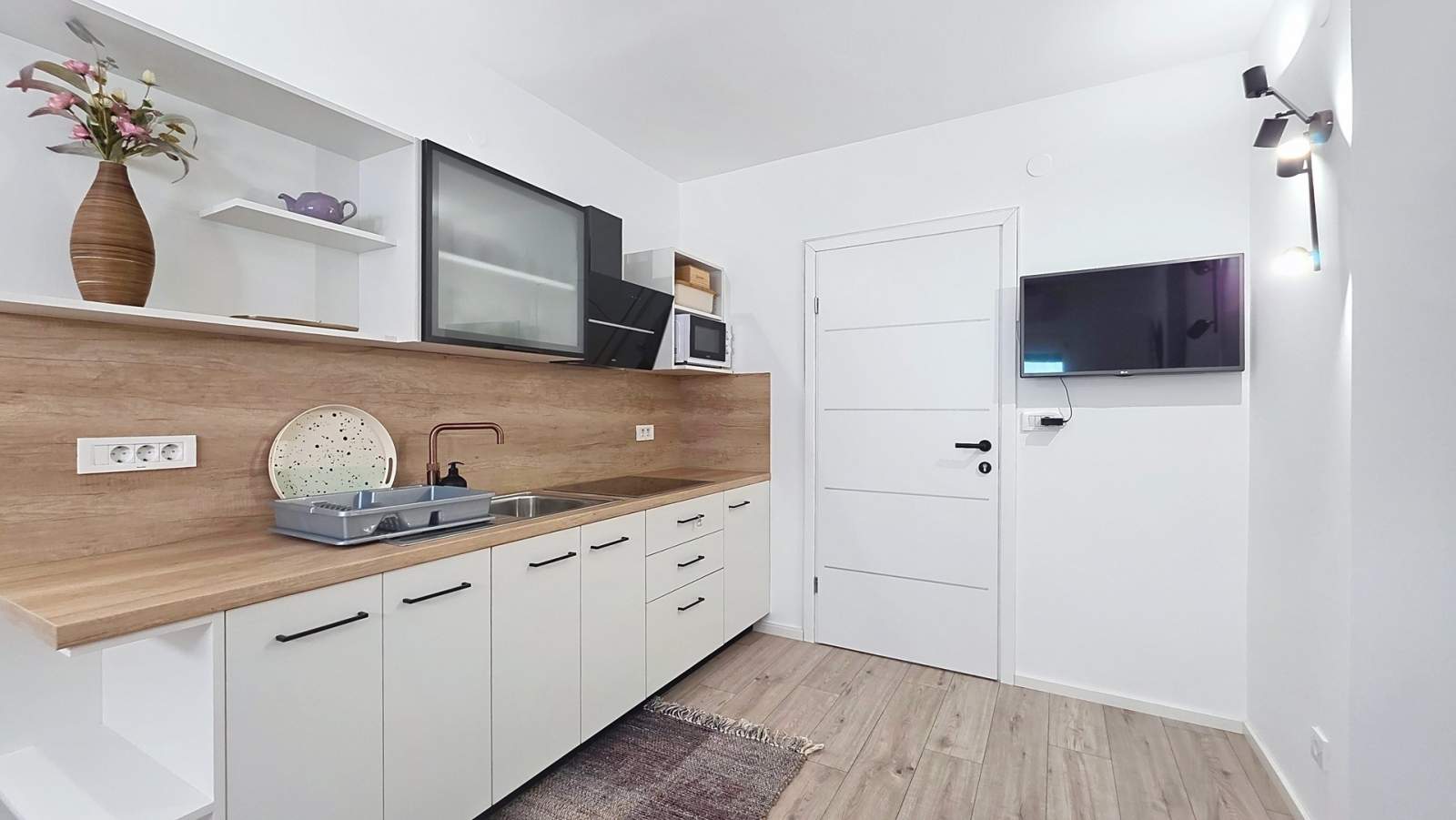 Apartman Karamarko – s velikim balkonom