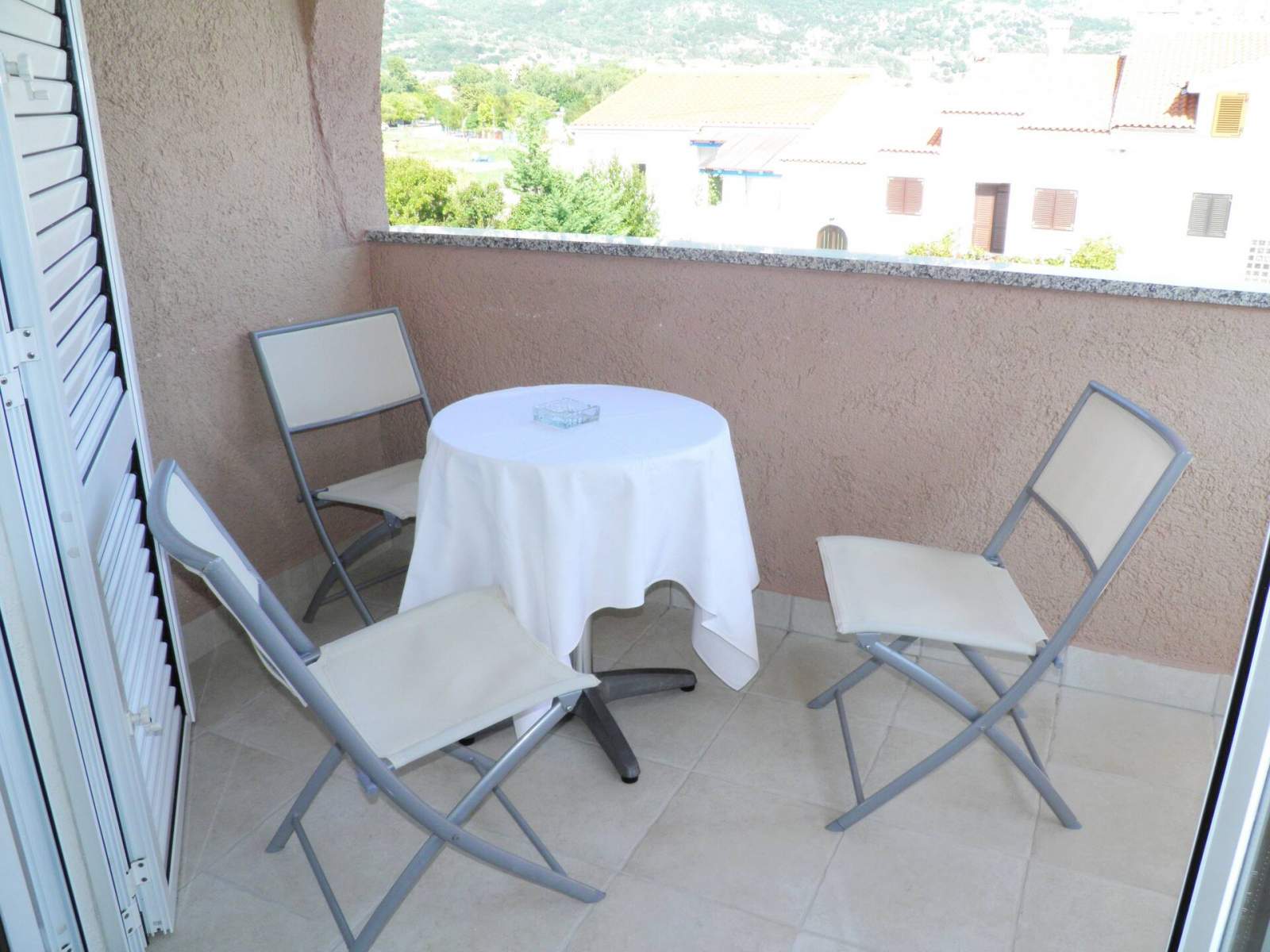 Appartamento standard Klaric Prvić – a 200 m dalla spiaggia, con balcone
