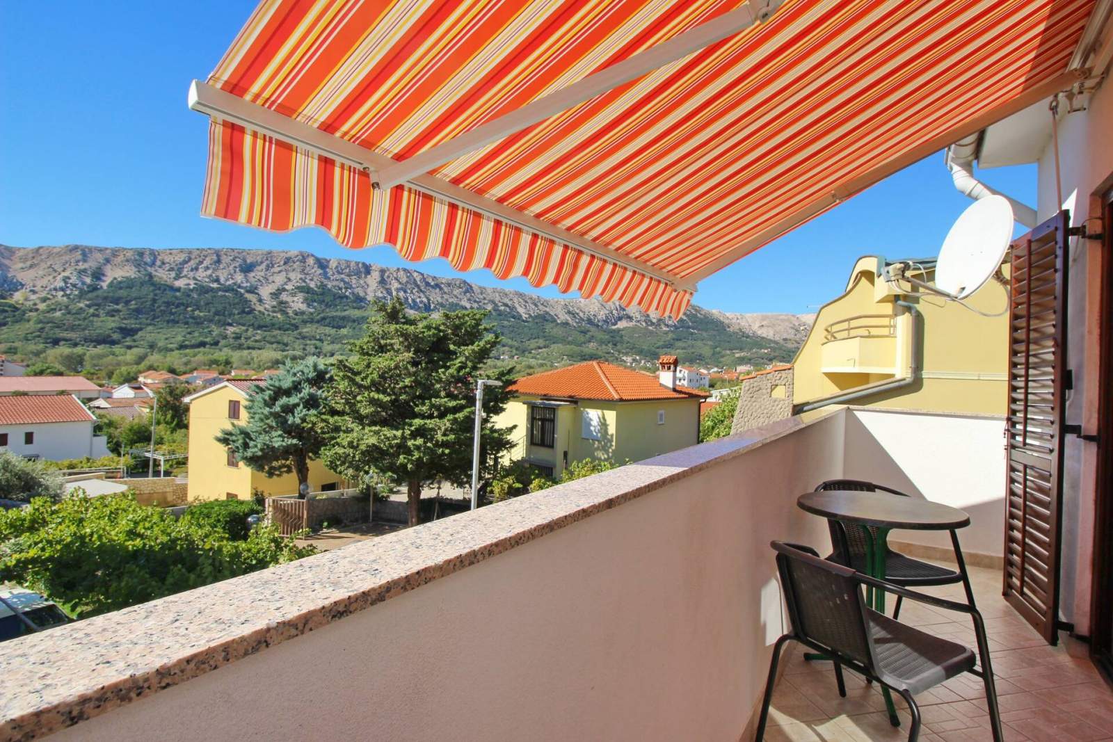 Apartman Kucar No.2 – s balkonom, 350 m od plaže
